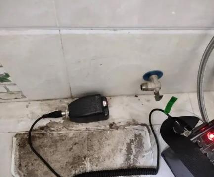 穆棱屋顶漏水维修公司分享下卫生间漏水的危害及解决方法